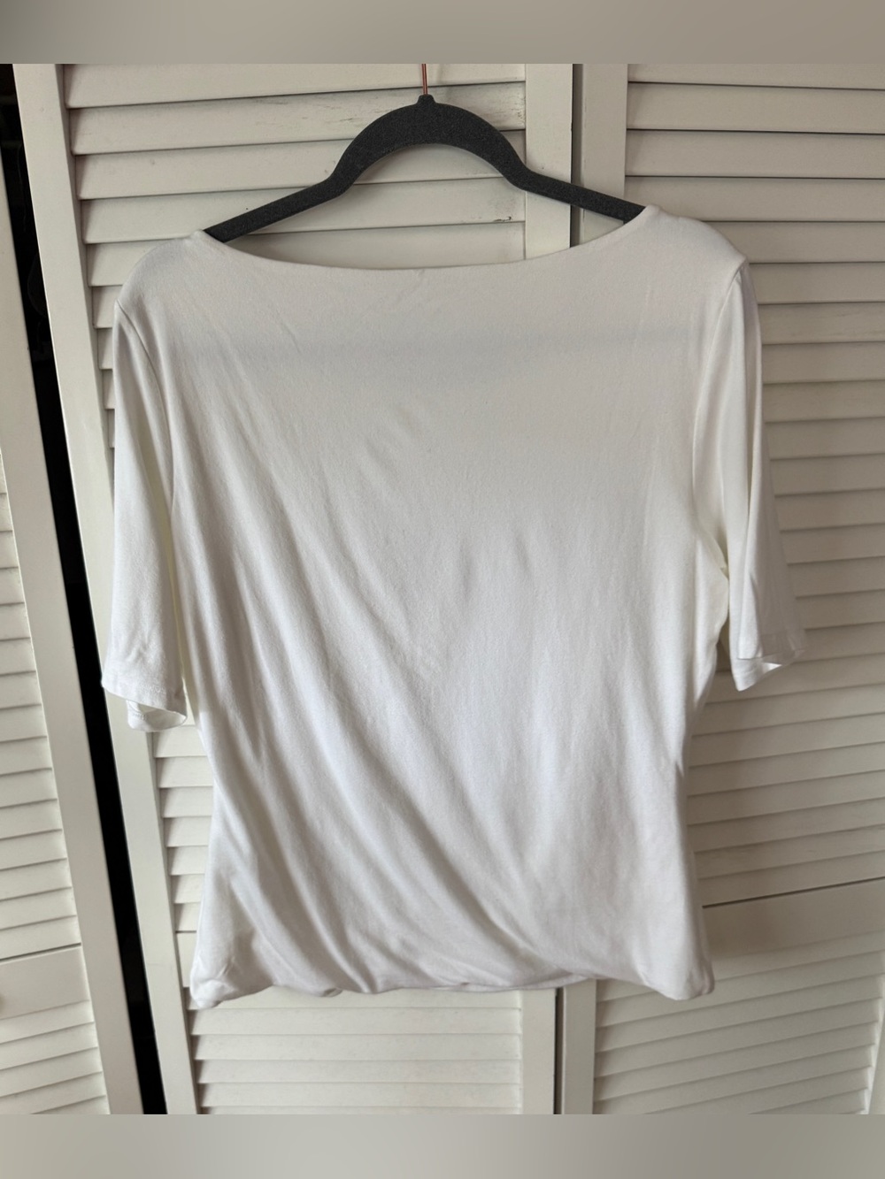 Banana Republic Factory off white "soft stretch" top. Large. NWOT. - Picture 4 of 8
